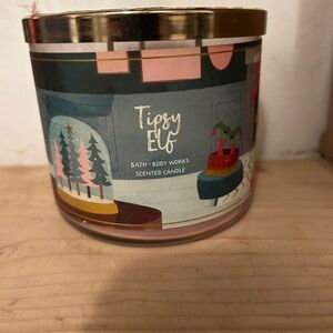 Bath & Body Works Tipsy Elf Candle. Rare